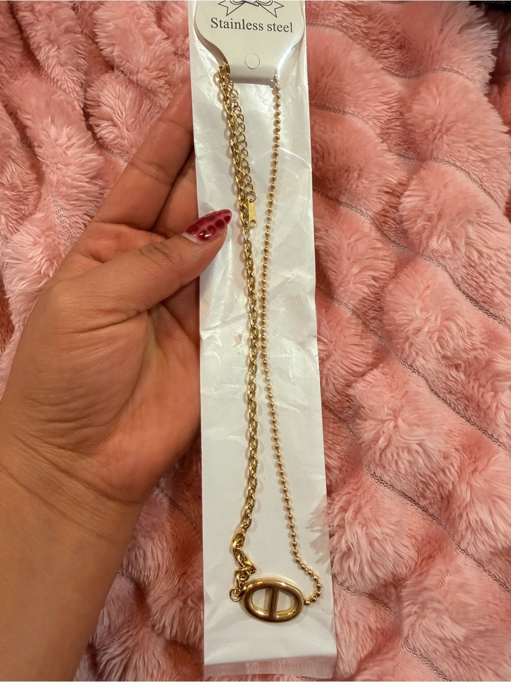 Gold Stainless Steel Oval-Link Fashion Necklace - Unbranded